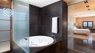 SonVida suite loewe bathroom 1036 