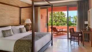 RCAbama One Bedroom Suite Resort View bedroom